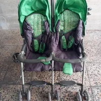 کالسکه دوقلویی