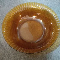 کاسه و لیوان و بشقاب کار کرده