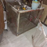 قفس فلزی بزرگ