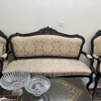 مبل کلاسیک میز