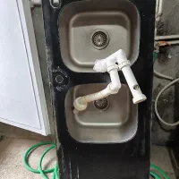 سینگ شیشه‌ای همراه لوازم اتصال