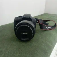 دوربین کنون750D با لنز18 135