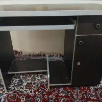 میز کامپیوتر درحد نو