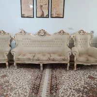 مبل سلطنتی به همراه میز ناهار خوری ست
