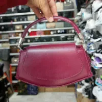 کیف زنانه و دخترانه 200 تومن|کیف، کفش، کمربند|گرمی, |دیوار