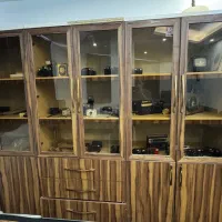 ویترین و میز مدیریت