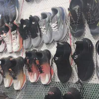 کفش اسپورت مردانه و زنانه به قیمت