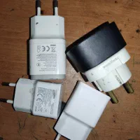 چهارعدد شارژر موبایل درحدنو همه باهم ۷۰۰