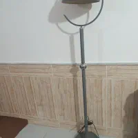 چراغ ایستاده