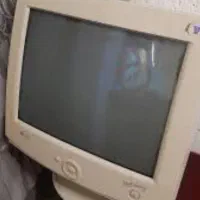 یک دستگاه مانیتور سامسونگ ال جی