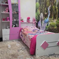 سرویس تخت خواب و ویترین