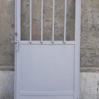 درب آهنی انباری پشت بام و