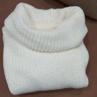 بافت شیری رنگ|لباس|فولادشهر, A2|دیوار