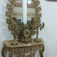 آیینه و شمعدان|آینه|حسین آباد, |دیوار