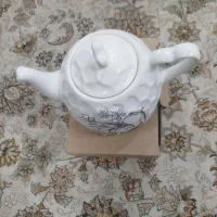 قوری و لیوان