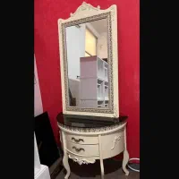 آیینه و کنسول