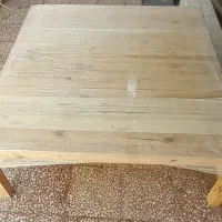تخت چوبی