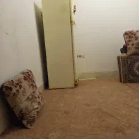 یخچال، وتلویزیون بیست وچهار اینچ، تمیز،میزتلوزیون