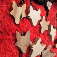 گردنبندوآویزماشین چوبی روباه و گرگ|زیورآلات و اکسسوری|شهرکرد, |دیوار