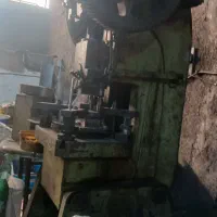 استخدام کارگر ساده