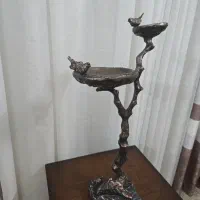 سلام درود  آجیل خوری ایستاده جای شمع داره و شکلات