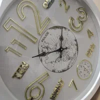 ساعت دیواری بزرگ