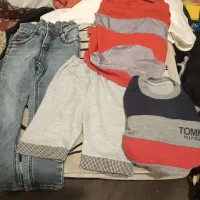 تعدادی لباس‌ نووبچگانه وتعدادی هم روسری وشال زنانه|کفش و لباس بچه|پردیس, فاز ۴|دیوار