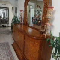 آینه کنسول وارداتی مالزی با چوب گردو|بوفه، ویترین، کنسول|تهران, سازمان برنامه شمالی|دیوار