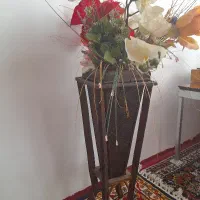 گل وگلدان چوبی