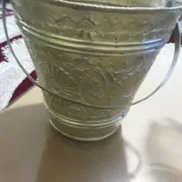 سطل ذباله قدیمی