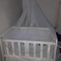 تخت نوزاد