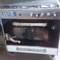 بخاری و اجاق گاز در حد نو