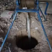 چاه کن حرفه ای با سابقه ۱۹سال کار