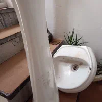 یک عدد سینک دستشویی کاملا سالم