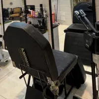 چند عدد صندلی آرایشگاه|آرایشگاه و سالن‌های زیبایی|شیراز, آزادگان|دیوار