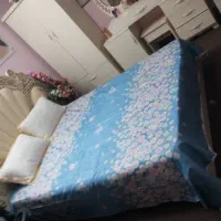 یک دست سرویس تخت و پاتختی