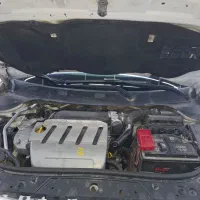 رنومگان ۲۰۰۰ وارداتی سند شخصی|خودرو سواری و وانت|اصفهان, همت‌آباد|دیوار