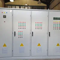 کارشناس برق و مونتاژ کار تابلو برق صنعتی