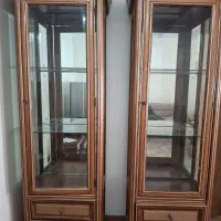 دو بوفه در حد نو چوب راش فروشگاه به علت جابجایی