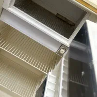 یخچال آزمایش