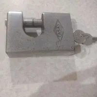 قفل کتابی