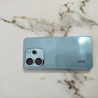 یک دستگاه گوشی Redmi Note 14