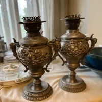 یک جفت چراغ نفتی فرانسوی مارکدار