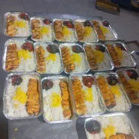 کمک آشپز و کارگر ساده نیازمندیم
