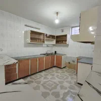 زیرزمین ۹۰ متری دو خوابه راه مجزا محله ب۷|اجارهٔ خانه و ویلا|فولادشهر, B7|دیوار