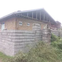 ویلا ۳۰۰متری با۱۰۰متربنا بره آسفالت شهری دوبر