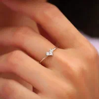 انگشتر نقره تک قلب نگینی