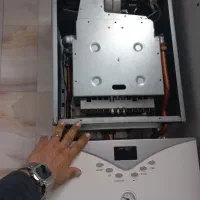 نصب و سرویس تخصصی پکیج،آبگرمکن،کولرگازی و پمپ آب