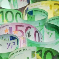 کار برای بانوان با موبایل