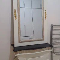 اینه میز در حد نو|آرایشگاه و سالن‌های زیبایی|دورود, |دیوار